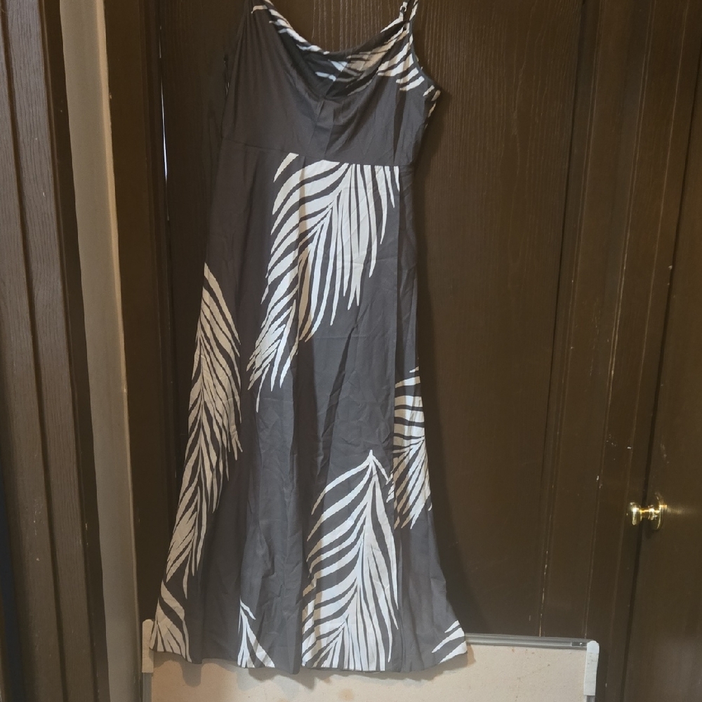 SHEIN Gray and White Patterned Dress
